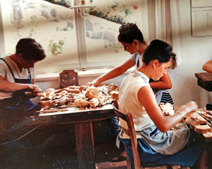 Mutans che mpera a ziplé te berstot de Nevin da Pilat, 1961 Mutans che mpera a ziplé te berstot de Nevin da Pilat, 1961