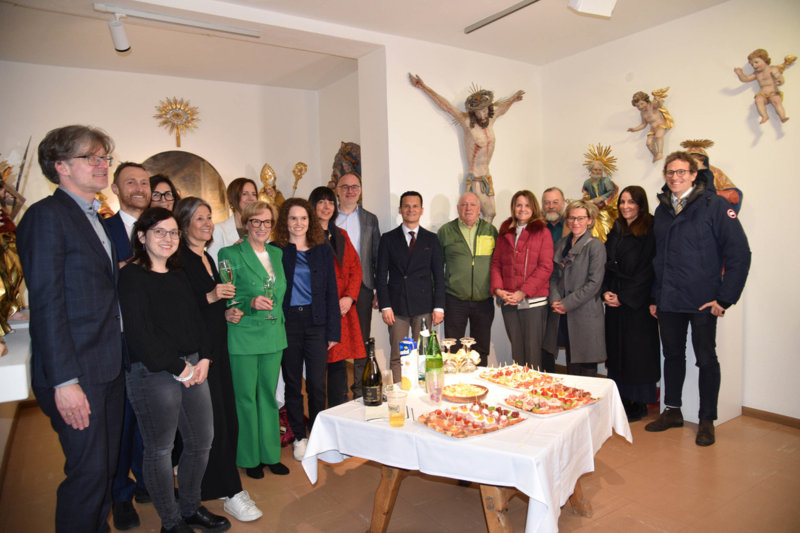 24 de merz 2025: Presentazion dl Geoportal tl Museum Gherdëina cun autoriteies, grupa de lëur, partner dla cultura y dl turism.(Foto Museum Gherdëina)